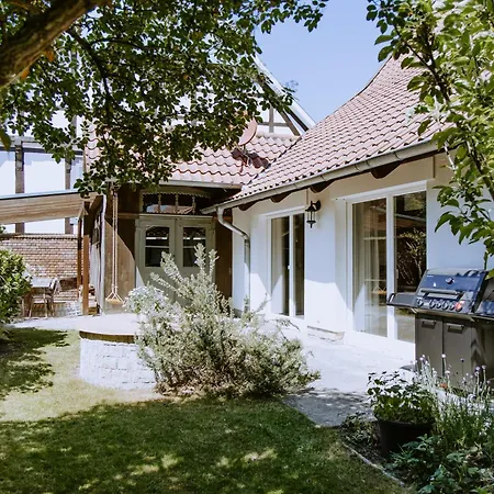 Tonis Traumhaus Villa *